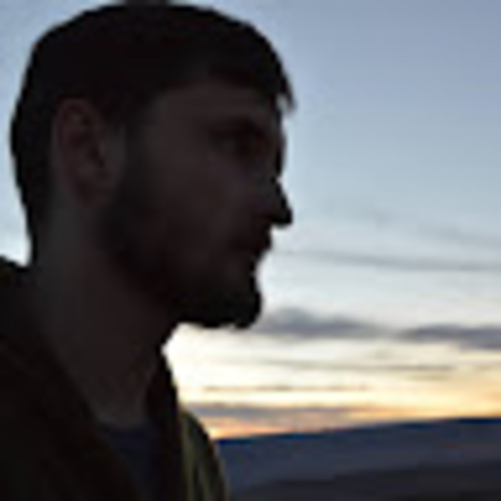 Meet your Posher, Pierce